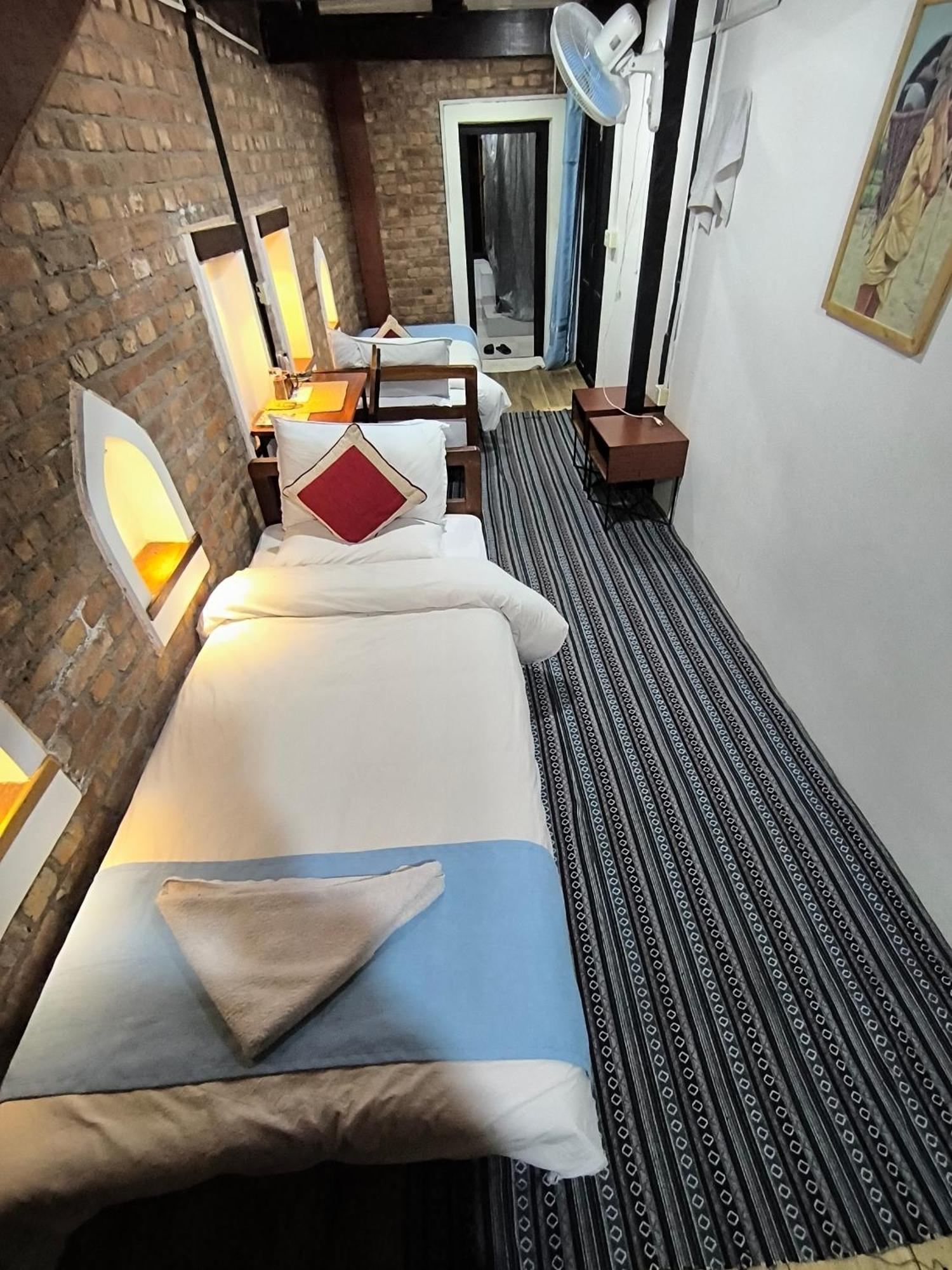 Bandipur Chhen Bed and Breakfast Buitenkant foto